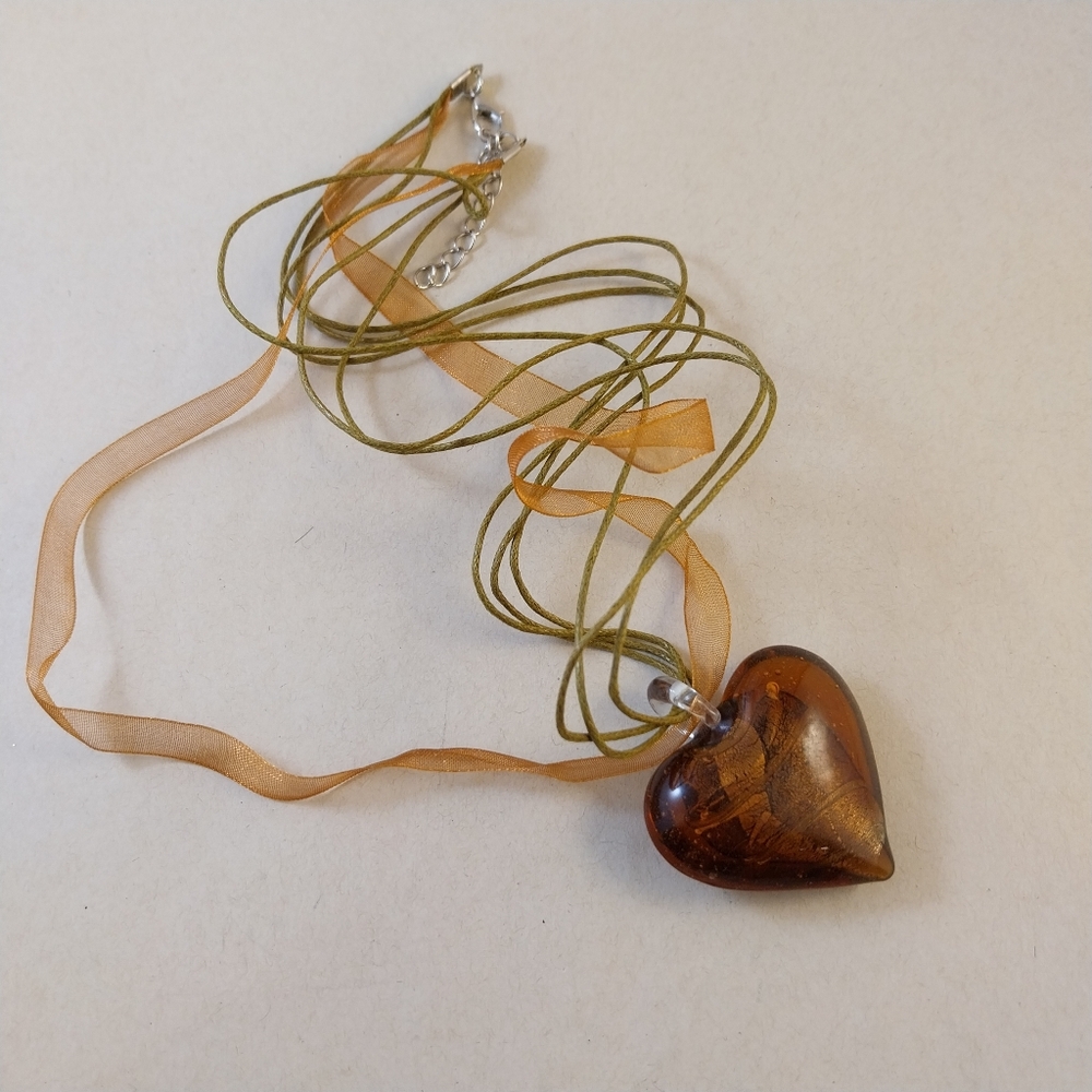 Glass Brown Heart Pendant Necklace - Picture 11 of 12